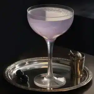 Aviation, gin, maraschino, creme de violette, citron