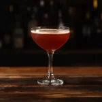 Alabazam görs med brandy, orange curaao, citronjuice, sockerlag & aromatiska bitter