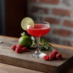 Raspberry Daiquiri med ljus rom, limejuice & hallonsockerlag