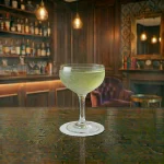 Bernice med vodka, galliano, limejuice, sockerlag & absinthe