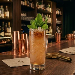 Turkey Legs med apple jack, black strap rom, allsprice dram, limejuice, honungslag & peychaud