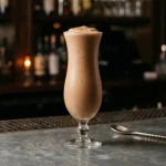 Bushwacker med vodka, kaffelikör, creme de cacao, kokosgrädde, mjölk & triple sec